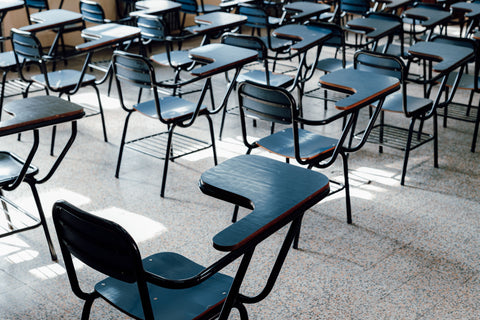 Lo que los padres ricos enseñan a sus hijos sobre el dinero que las escuelas nunca harán