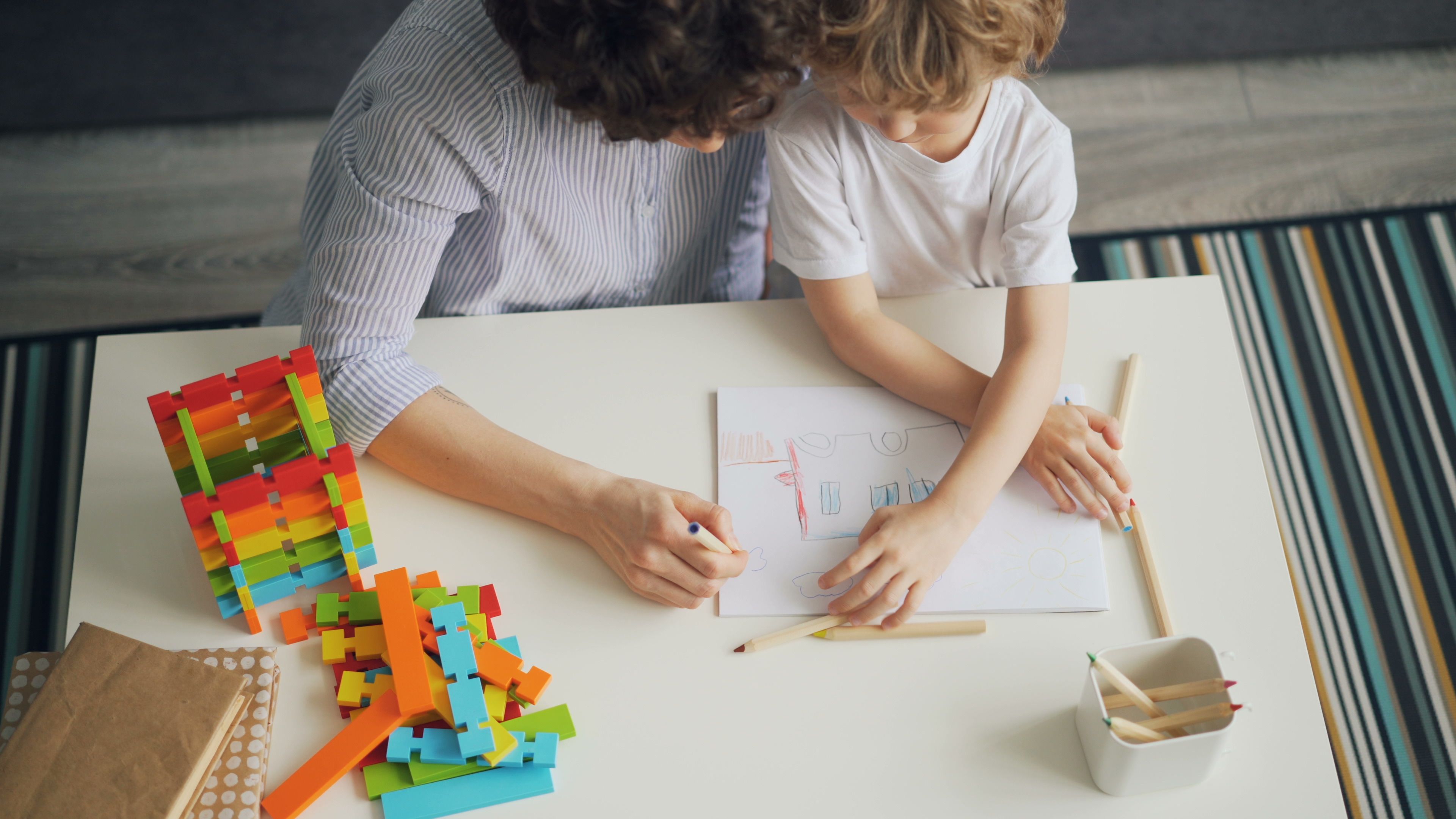 La verdad honesta de por qué construir riqueza es más difícil hoy que para tus padres